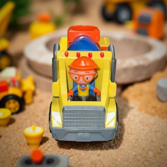 Blippi Cement Mixer Play Vehicle & Posable Figure B16 - Picture 1 of 5